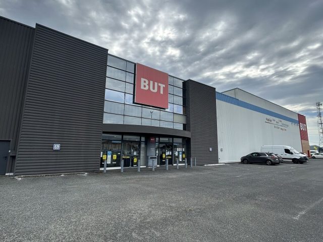 Point de vente BUT a Biganos amenage par APTA Concept